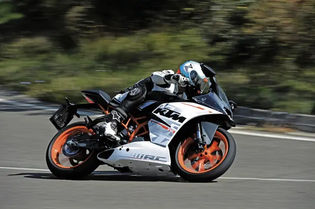 Prova KTM RC 390 2015