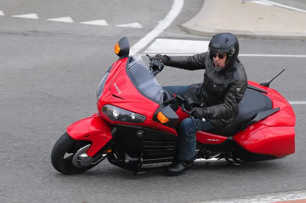 Prova Honda Gold Wing F6B  2013