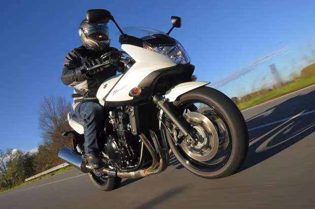 Prova Suzuki Bandit 1250 S 2015