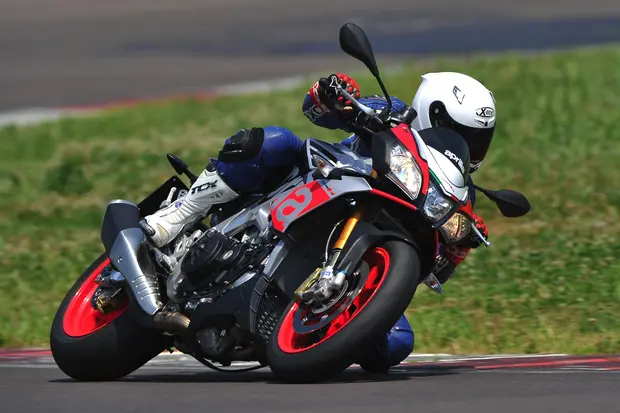Prova Aprilia Tuono V4 V4 Factory 2017
