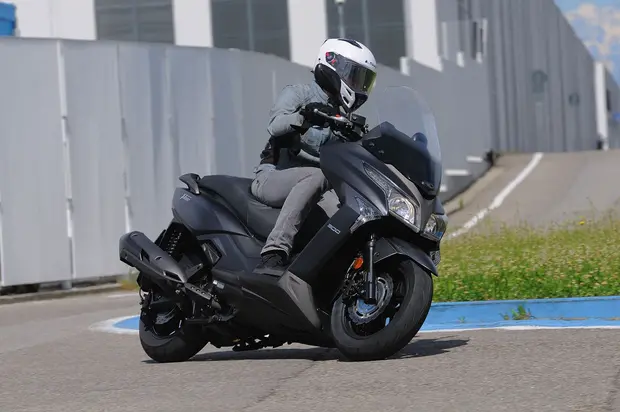Prova Kymco X-Town 300i 2016