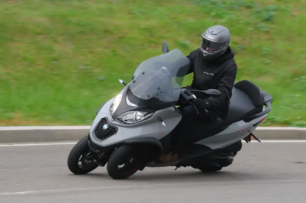 Prova Piaggio MP3 350 2018