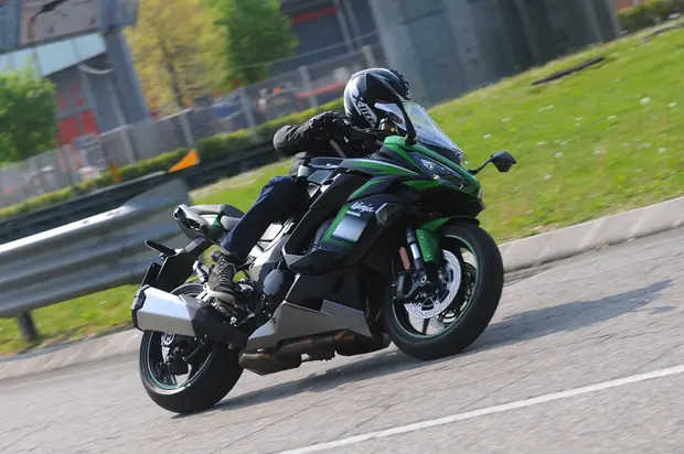 Prova Kawasaki Ninja 1000 SX 2021