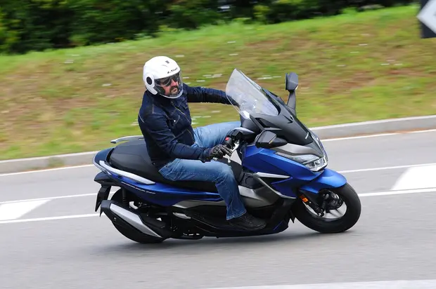 Prova Honda Forza 350 2021