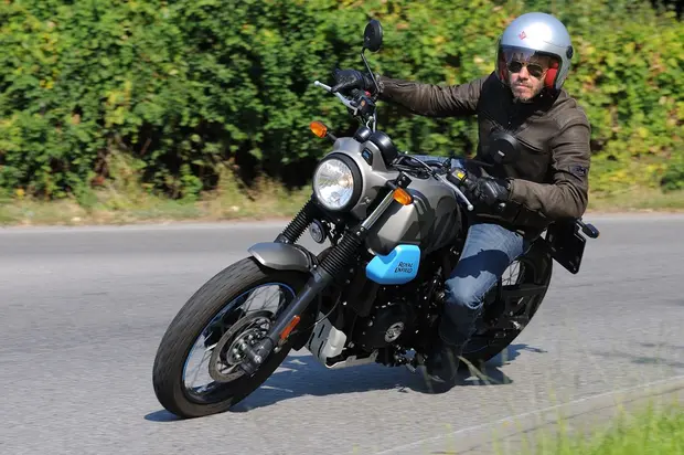 Prova Royal Enfield Scram 411 2022