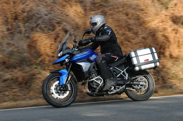 Prova Triumph Tiger 900 GT Pro 2022