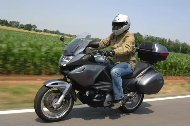 Prova Honda Deauville 2011