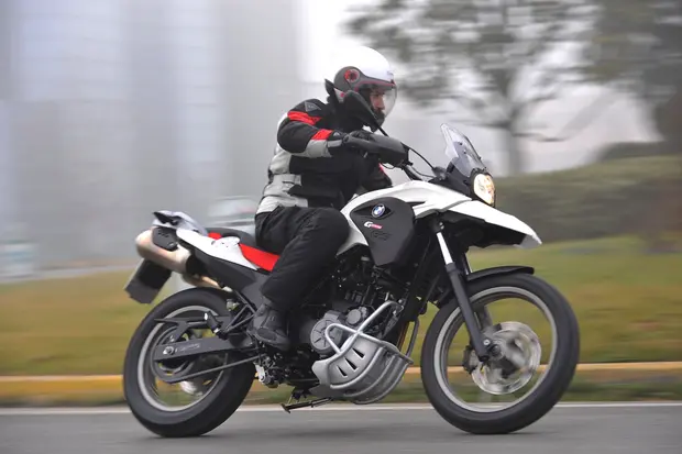 Prova BMW Serie G G 650 GS 2011