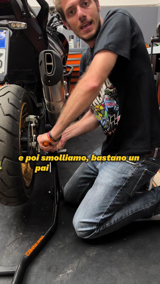 Tensionare la catena: come farlo nel modo corretto? . . .