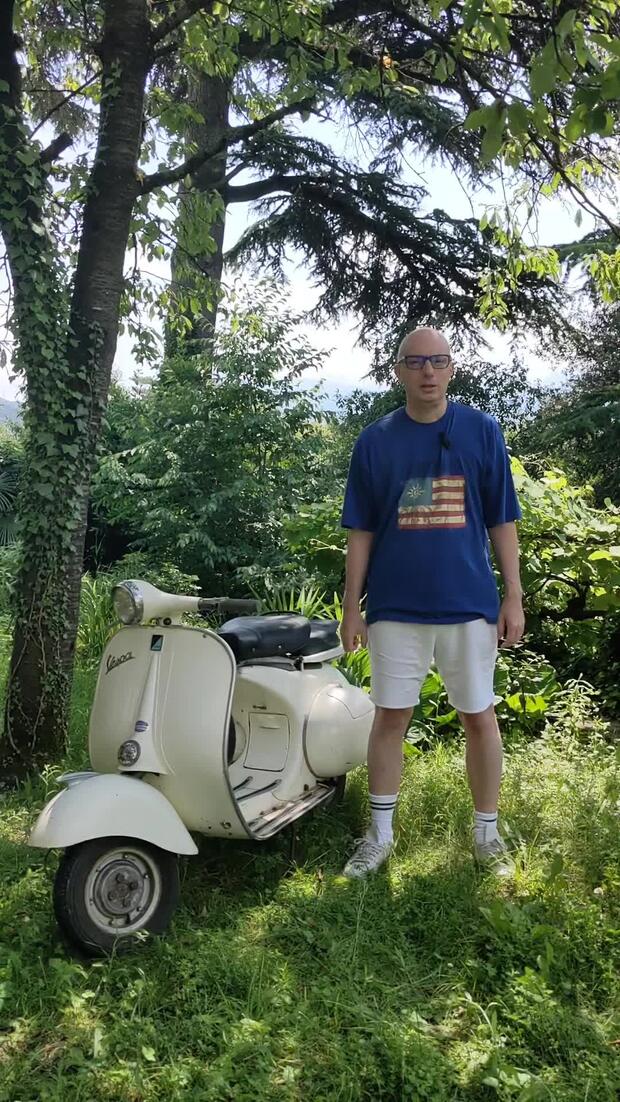 Vuoi noleggiare uno scooter per le vacanze? . . .