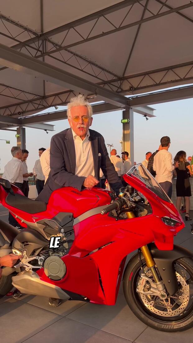 Ecco la nuova Ducati Panigale V4 2025, una moto… da rizzare i capelli! . . .