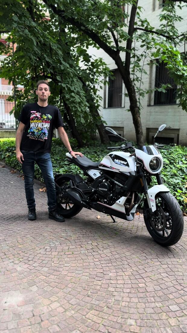 Cerchi una moto usata? Ecco qualche consiglio utile per evitare bidoni  . . .