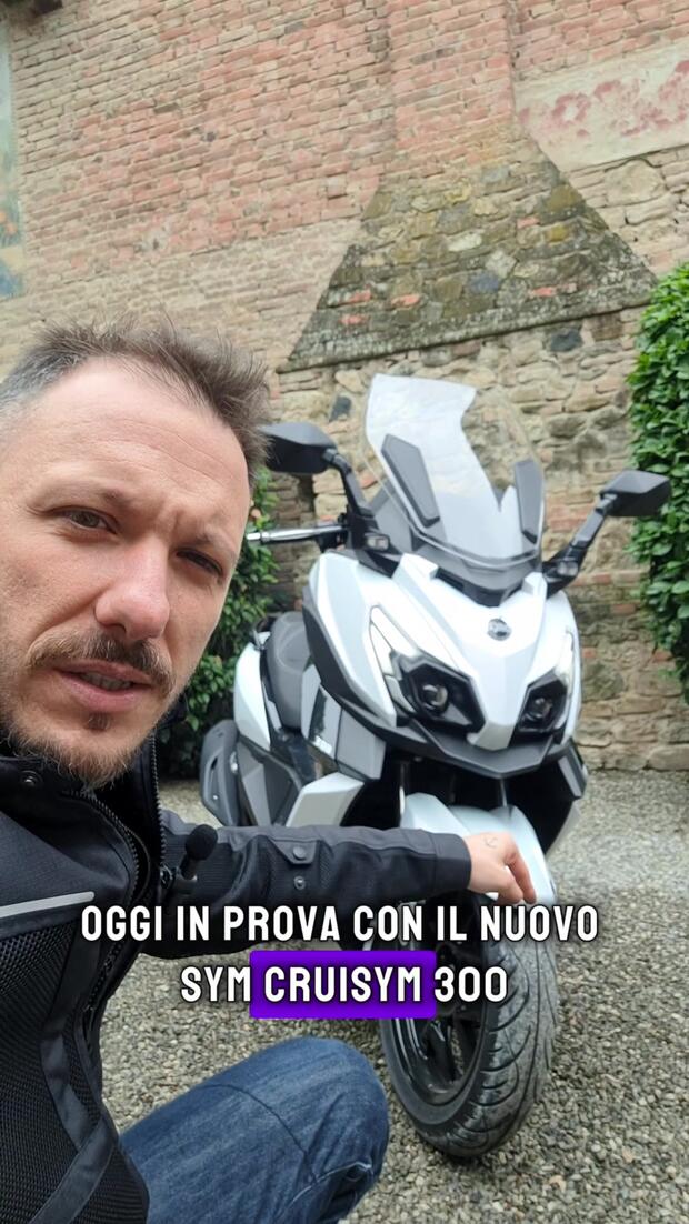 Sym Cruisym 300 . . .       @symitaly @ludwig_tekne