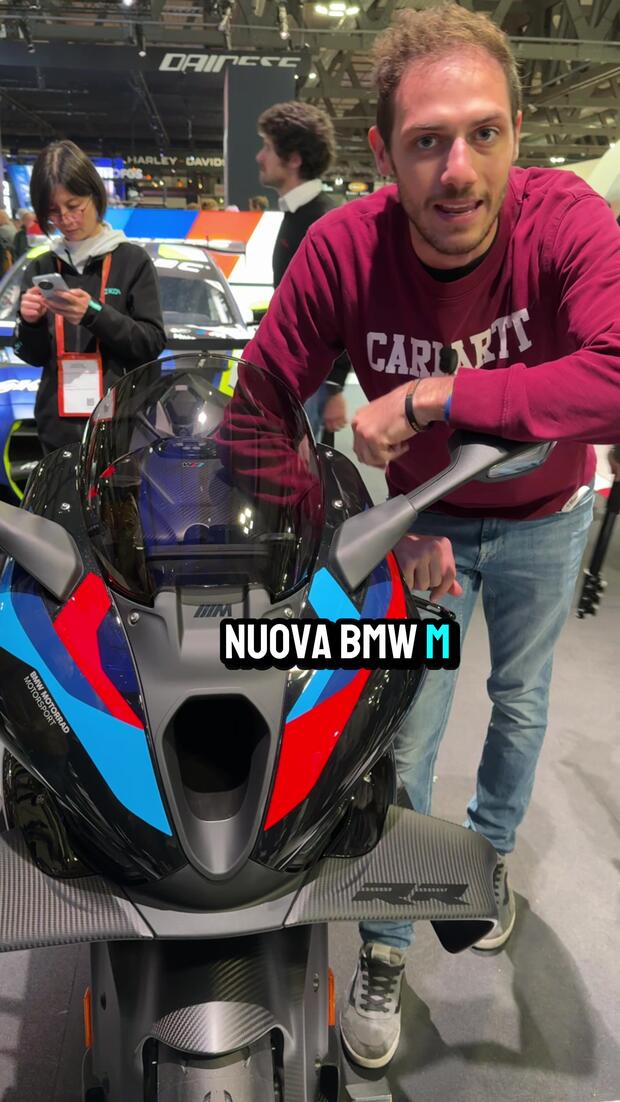 BMW M1000RR e S1000RR . . .