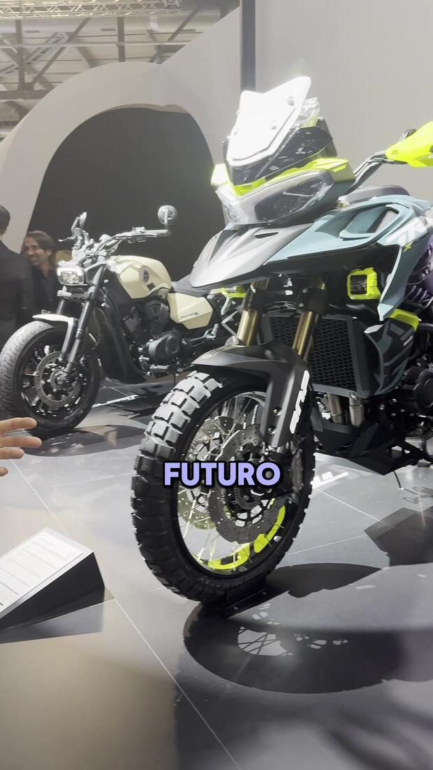 Benelli TRK 902 Xplorer . . .