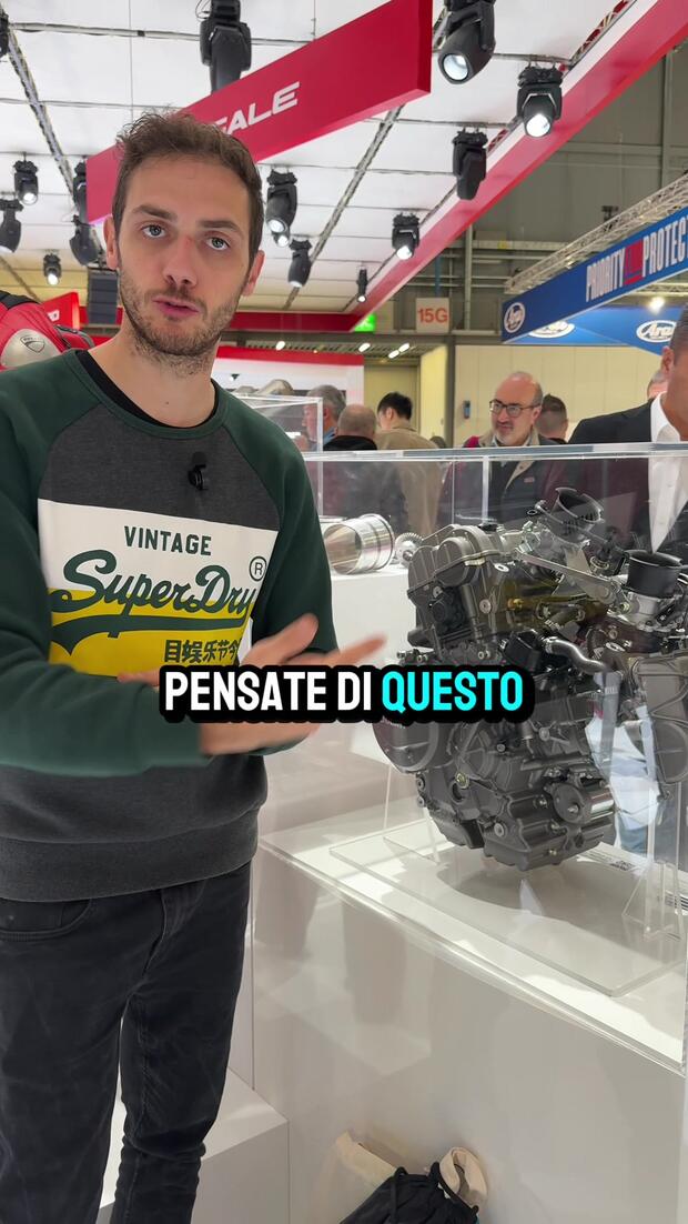 Ducati nuovo motore V2 890 . . .