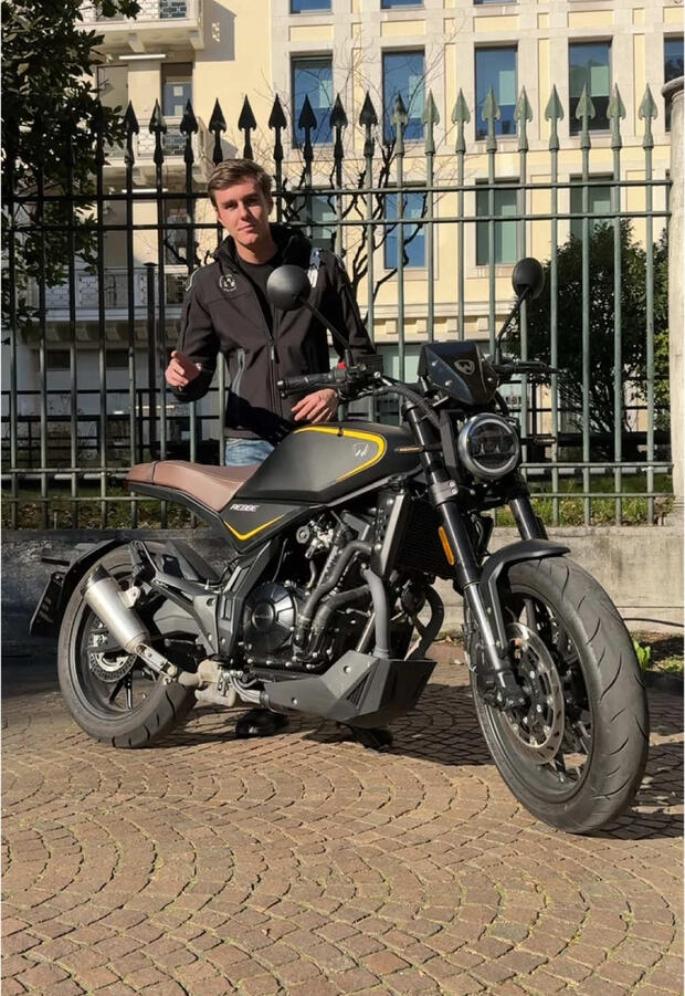 Wottan Rebbe 401 . . .