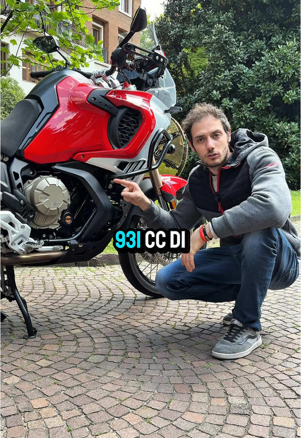 MV Agusta Enduro Veloce! . . .