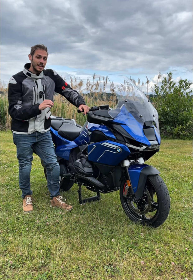 BMW R 1300 RT! . . .