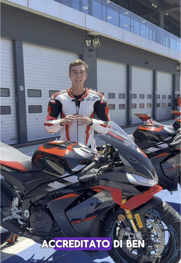 Aprilia Pro Experience con la RSV4 Factory! . . .