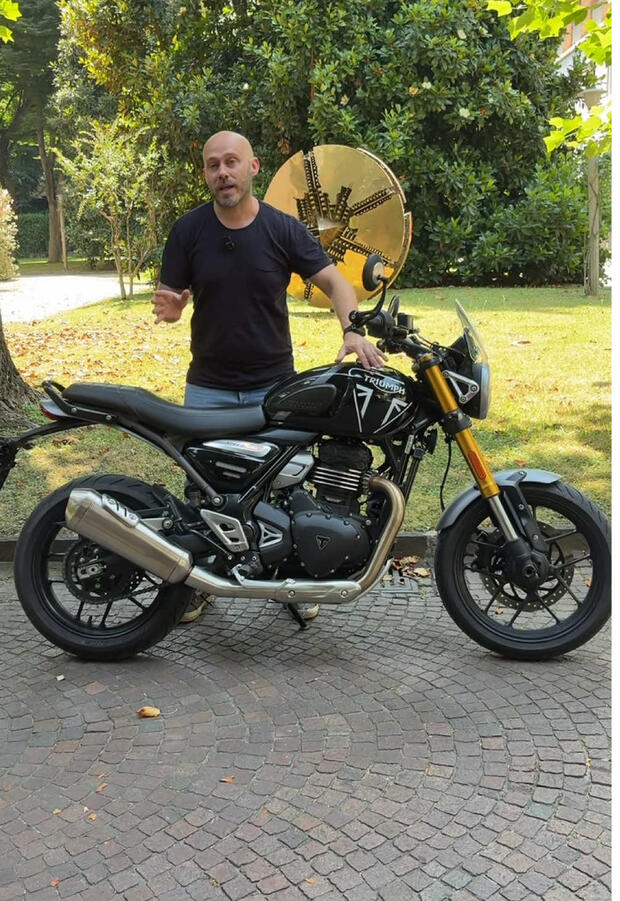 Triumph Speed 400: quanto fa? . . .