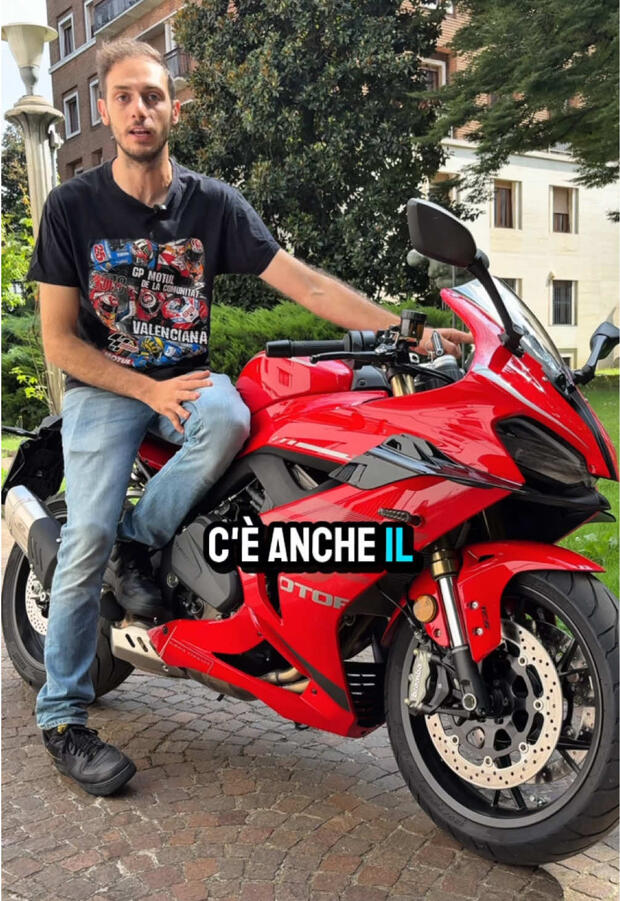 QJ Motor SRK 800 RR . . .