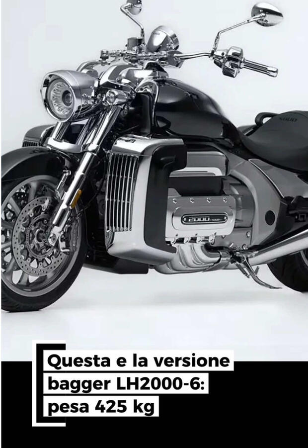 Gigantesca e spinta da un motore 8 cilindri boxer: è la Soulo 2000! . . .