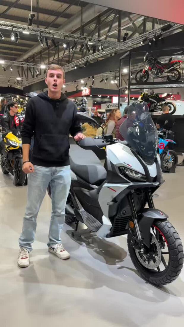 Anche Aprilia ha il suo scooter adventure: ecco l’SR GT 400! . . .