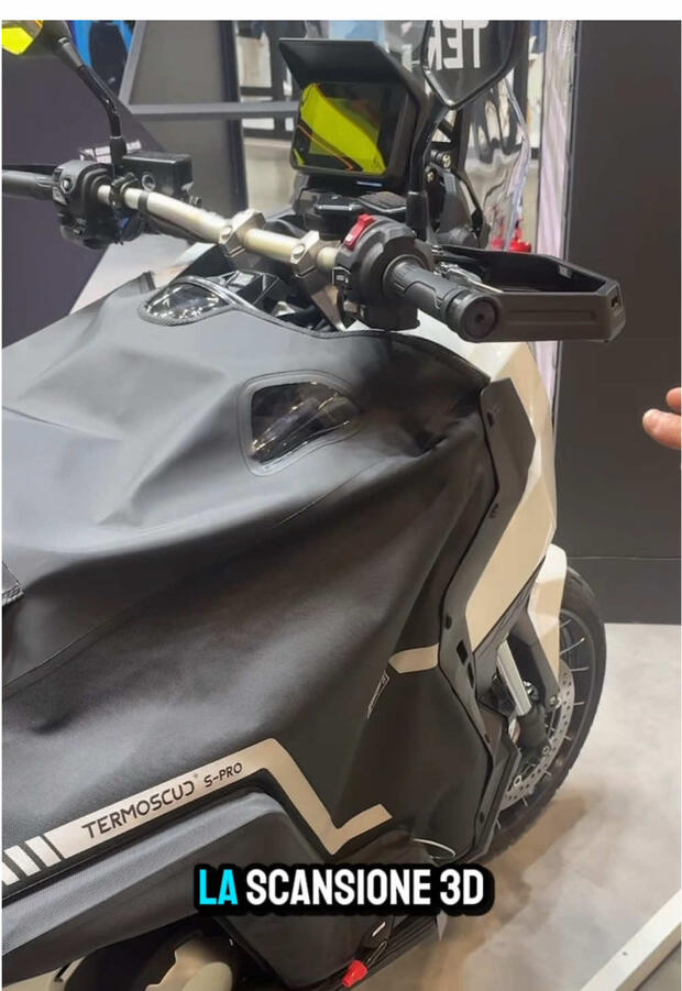 Tucano Urbano: il nuovo Termoscud, il completo Diluvio e la sneaker Eleveit Vision . . .