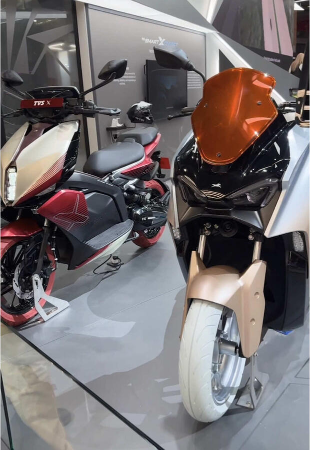 M1S e TVS X, i due nuovi scooter elettrici di TVS . . .