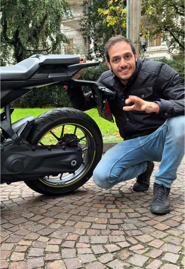 Chain case: ecco la tramissione a catena in bagno d’olio di Can-Am! . . .