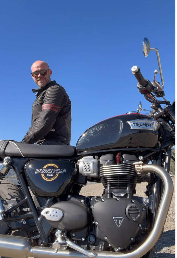 Dal lago di Elsinore, California, ecco lla Triumph T100 2026! . . .