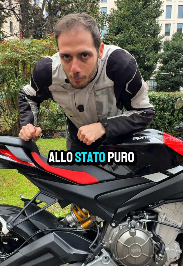 Le chicche della Tuono 660 Factory! . . .