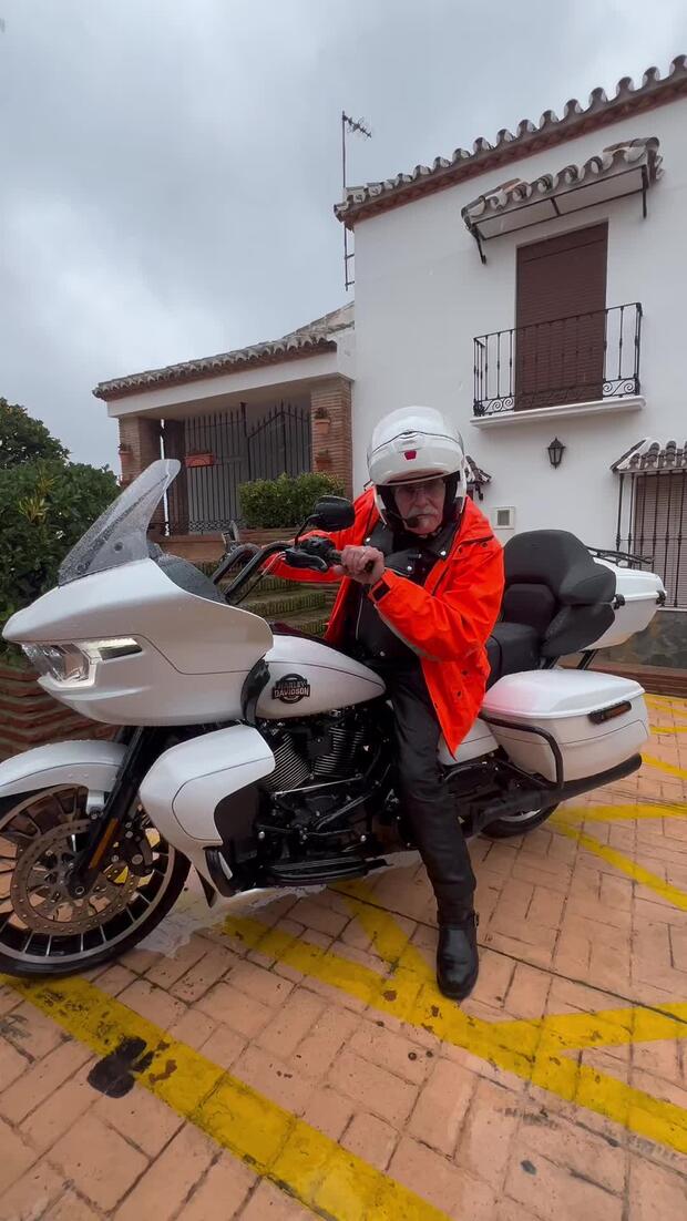 Harley-Davidson Road Glide Limited e Street Glide Limited! . . .