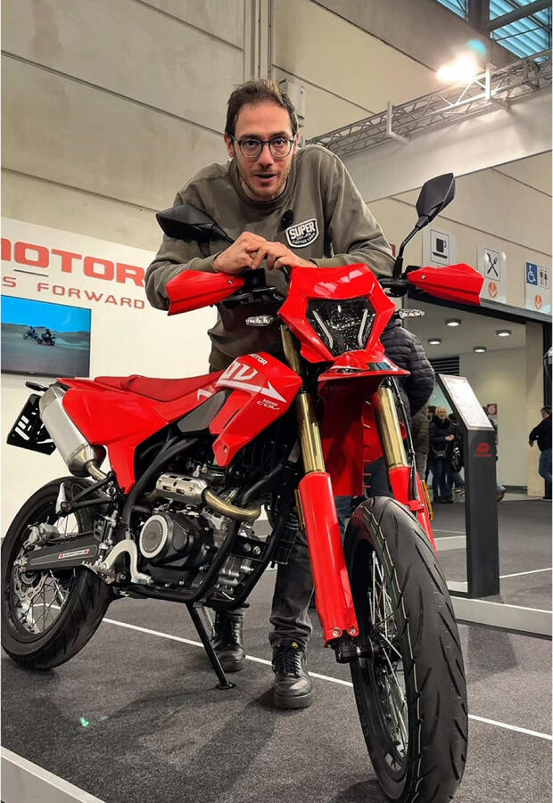 QJ Motor COV 125 . . .