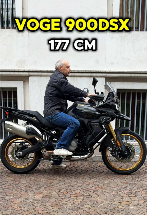 Voge Valico 900DSX : come “calza” su altezze diverse (e occhio al finale 🫣) . . .