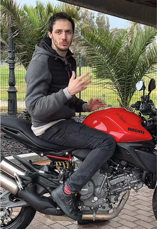Ducati Monster 2026: come va? . . .