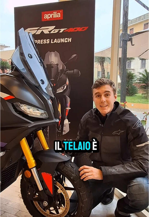 Aprilia ST GT 400! . . .