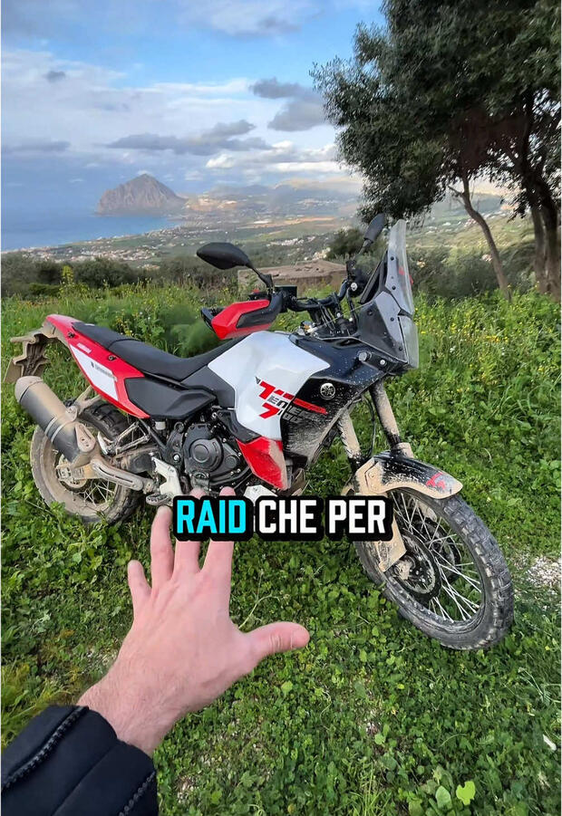 Yamaha Ténéré 700 World Raid . . .