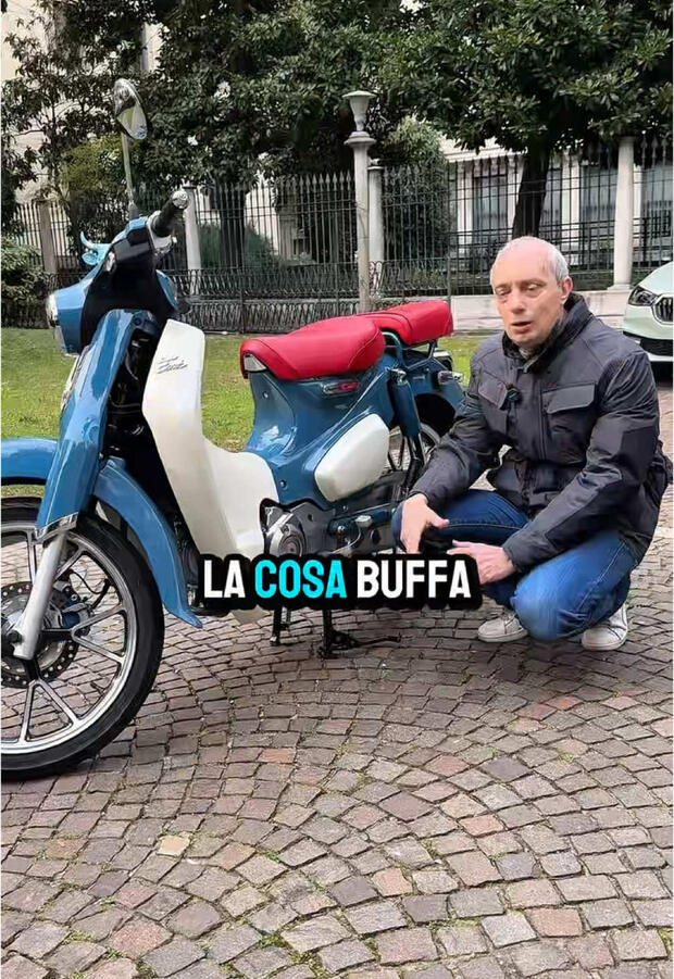 Il cambio automatico dell’Honda Super Cub 125! . . .