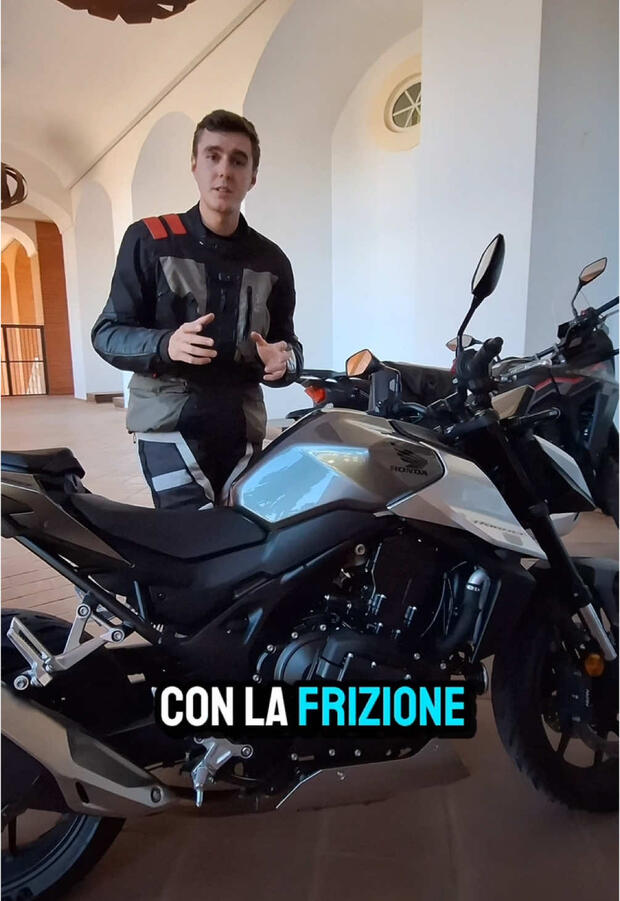 Honda Transalp e Hornet con E-Clutch: come funziona la frizione automatica? . . .