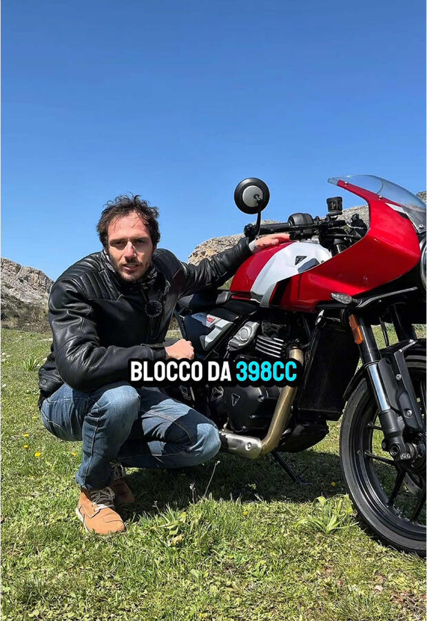 Triumph Thruxton 400! . . .