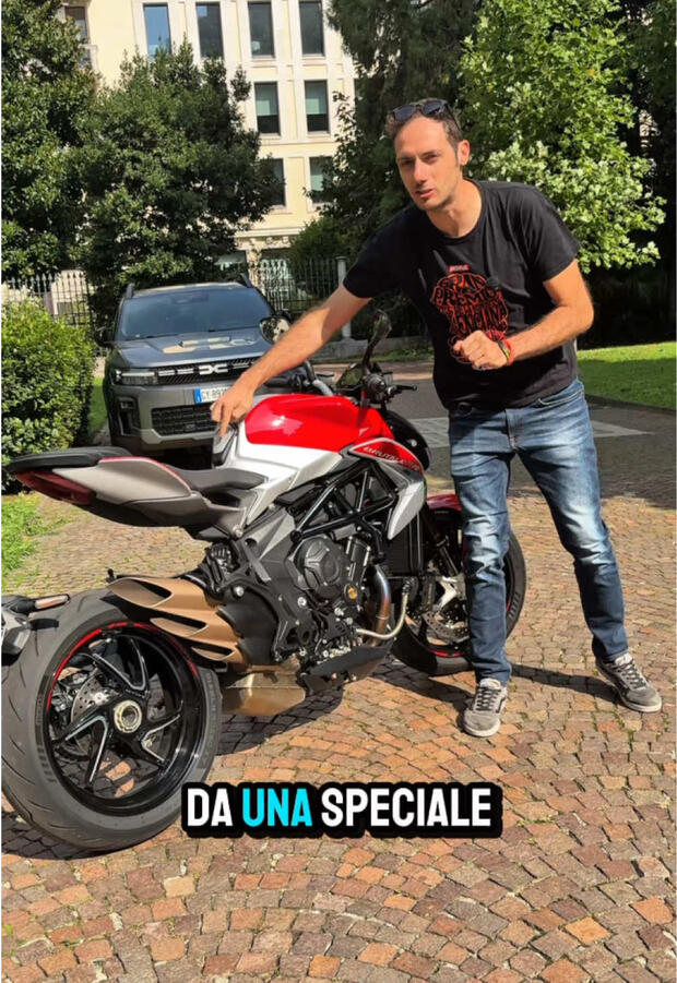 MV Agusta Brutale R Ottantesimo . . .