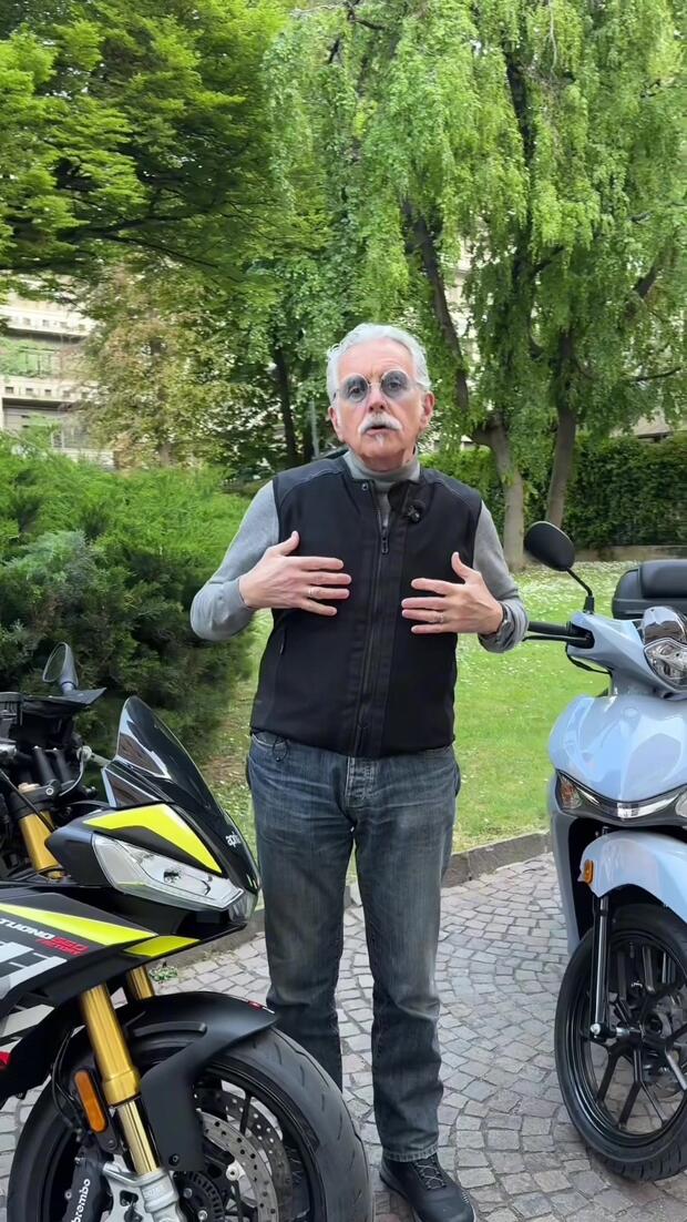 Tucano Urbano Airscud Flex: il gilet con l’airbag intelligente! . . .