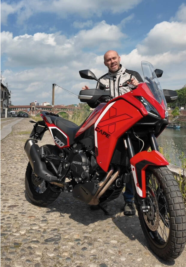 Moto Morini X-Cape 700! . . .