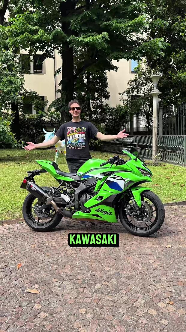 Kawasaki Ninja ZX-4RR! . . .