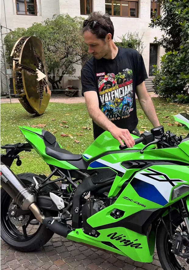 Kawasaki Ninja ZX-4RR: il sound check! . . .