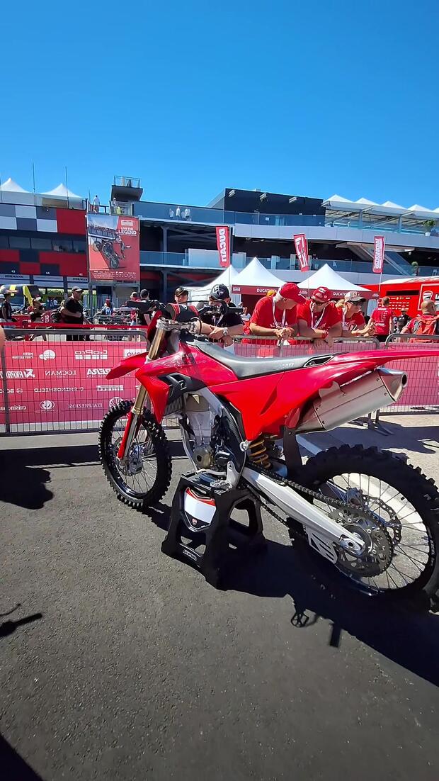 Ducati Desmo 250MX . . .