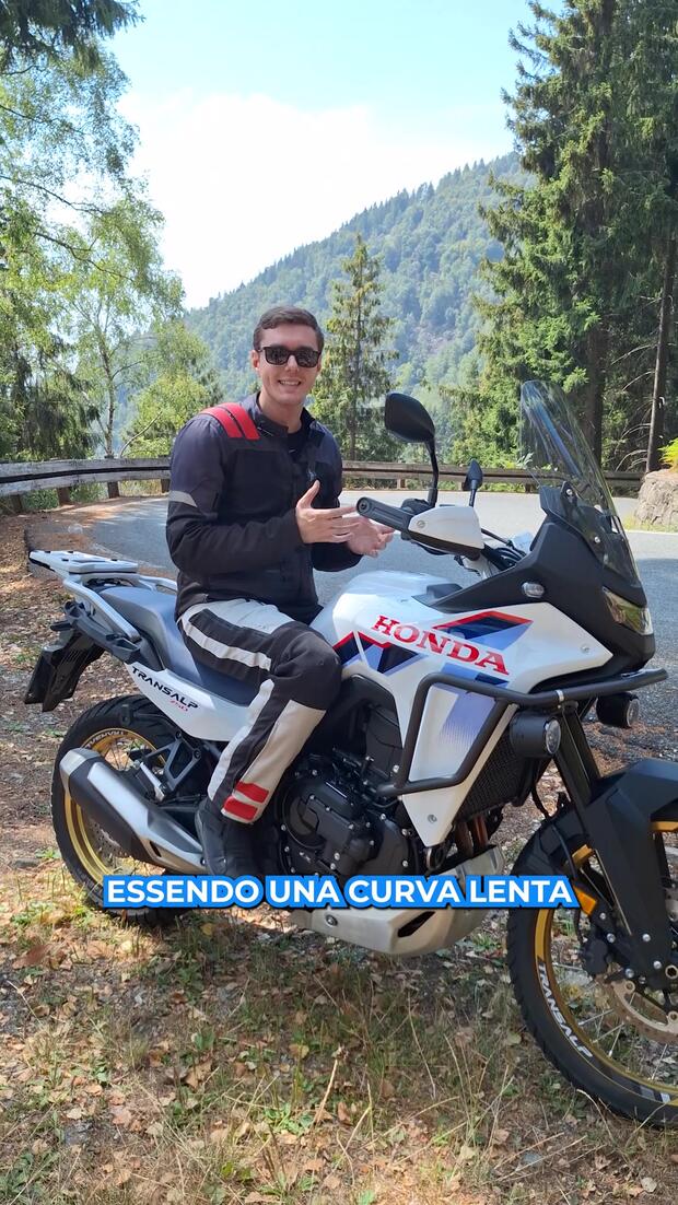 Il tornante, croce e delizia del motociclista! . . .