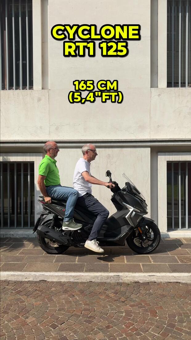 Cyclone RT1 125: quant’è ospitale per passeggeri di taglie diverse? . . .